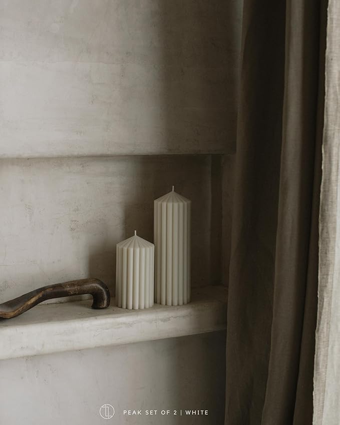 LAWA Ribbed Peak Pillar Candle - Large Beautiful Handmade Pillar Scented Soy Wax Candle Elegant Bubble Aesthetic Candle Housewarming Gift Home Room Shelf Decor Idea White (Small)