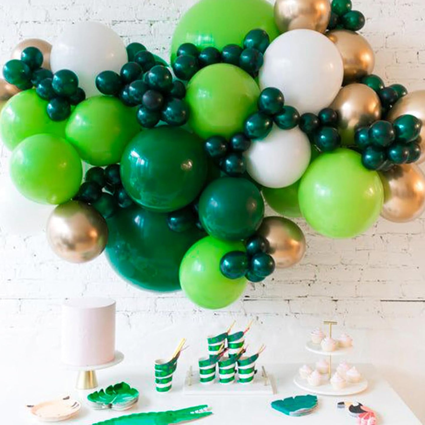 PartyWoo Green Balloons - 140-Piece Dark Green Balloon Arch Kit for Birthday & Graduation Decor | Various Sizes 5-18 Inches