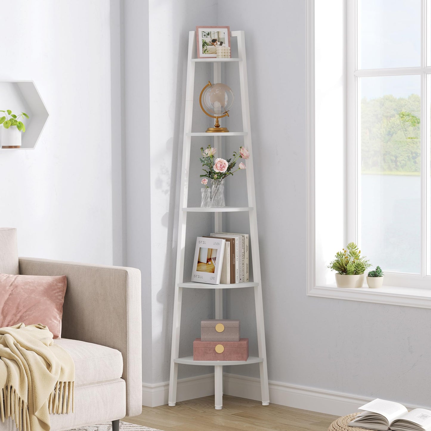 Hoctieon Corner Shelf, 5-Tier Corner Bookshelf, Rustic Ladder Shelf, Industrial Display Stand for Living Room, Kitchen, Home Office, Balcony, Small Space, Metal Frame, White