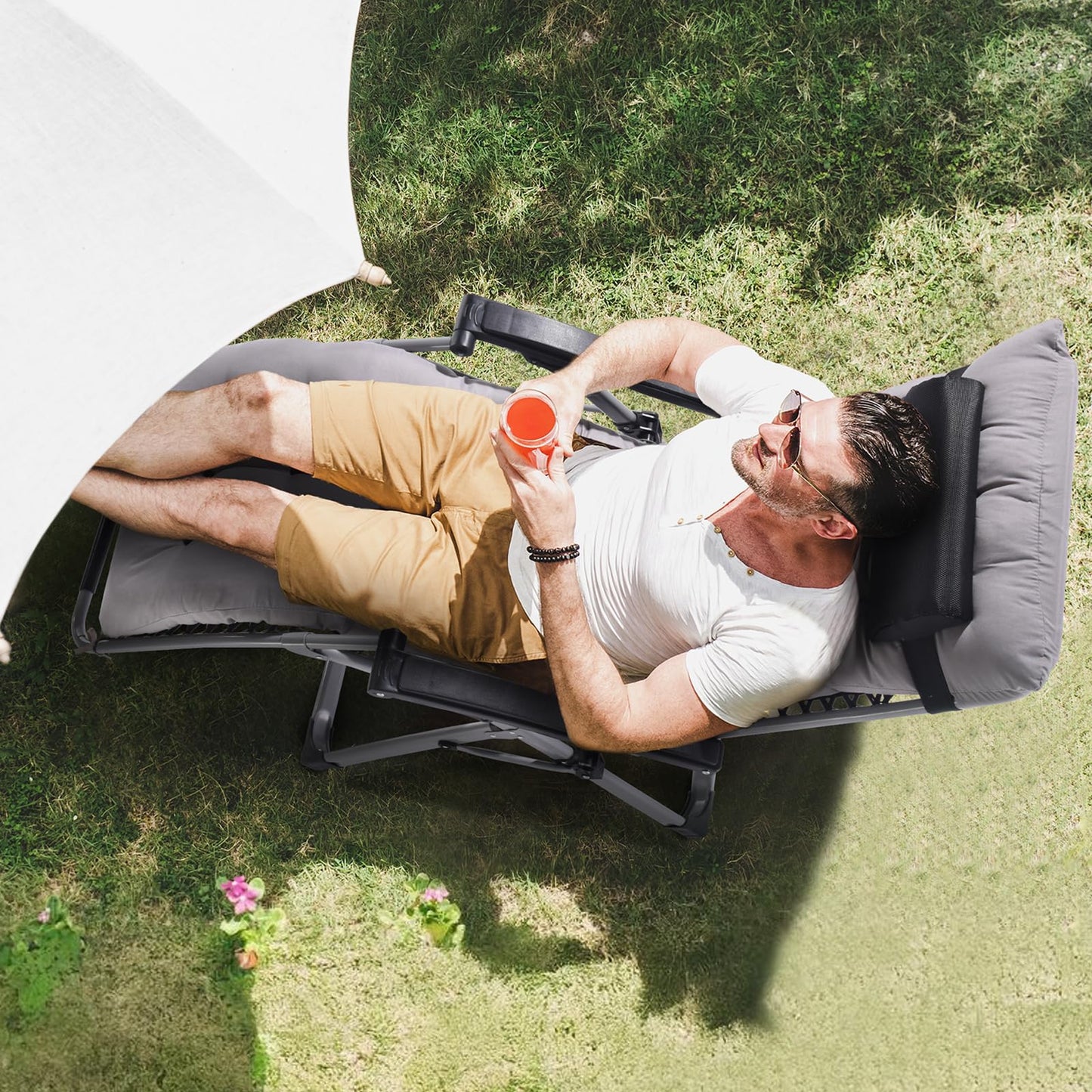VEVOR Zero Gravity Chair, 26 inch Zero Gravity Recliner Lounge Chair for Indoor and Outdoor, Adjustable Anti Gravity Chair with Cushion, Headrest, Footrest, and Cupholder, 500 lbs, Gray