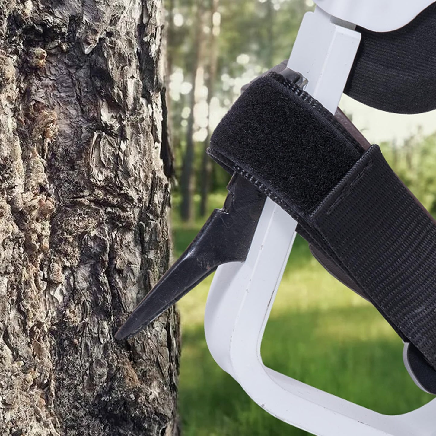 VEVOR Tree Climbing Spikes, 1 Pair Aluminum Climbing Spurs, 350lbs Load Capacity Tree Climbing Gear with Straps and Spike Protectors, Arborist Equipment for Climbers, Hunting, Fruit Picking, White